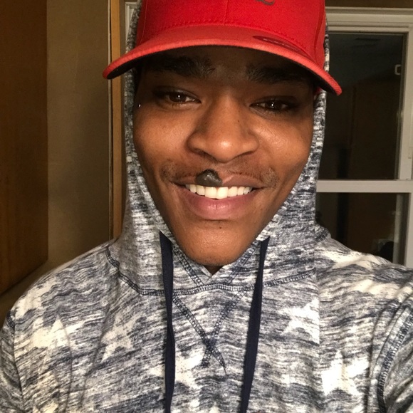 Meet your Posher, James - Picture 1 of 1